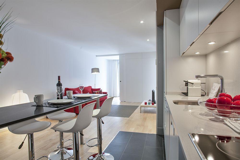 Mistral City Pool Apartments Βαρκελώνη Εξωτερικό φωτογραφία